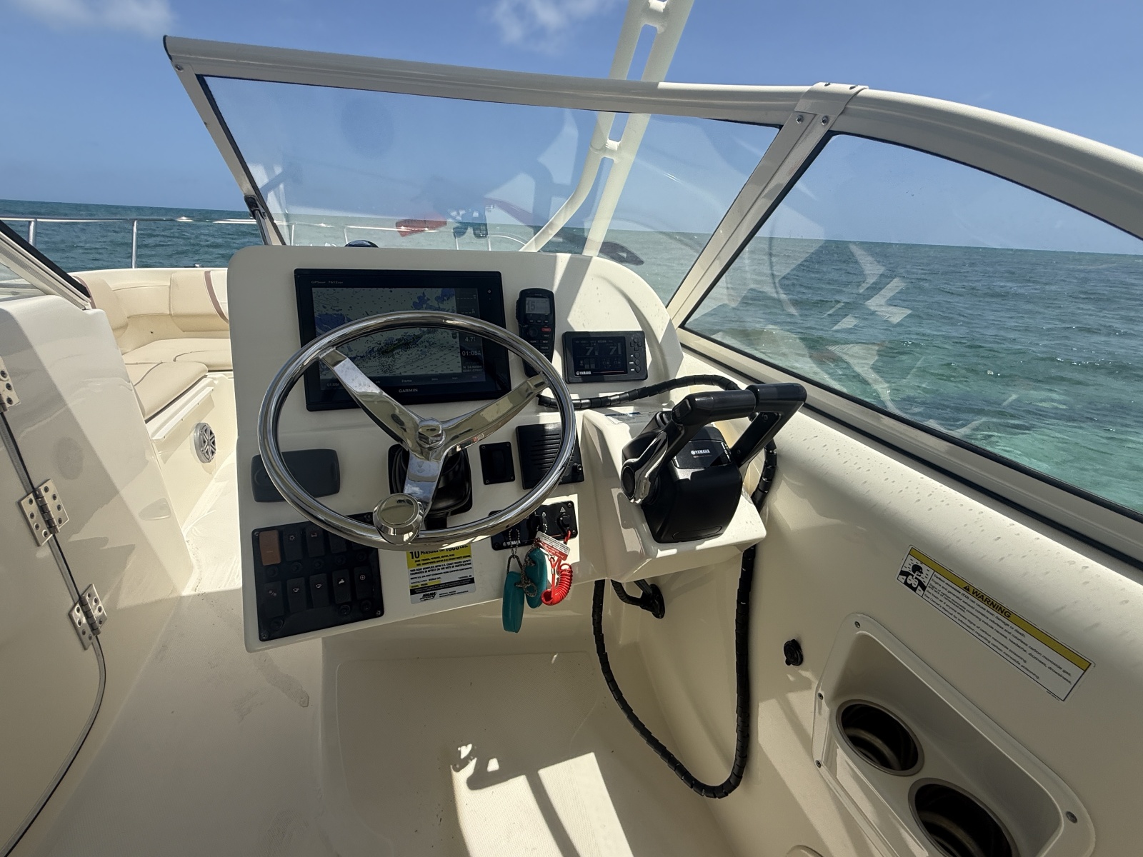 2016 World Cat 255DC