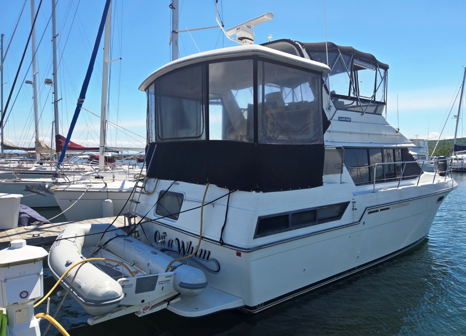 1989 Carver 3807