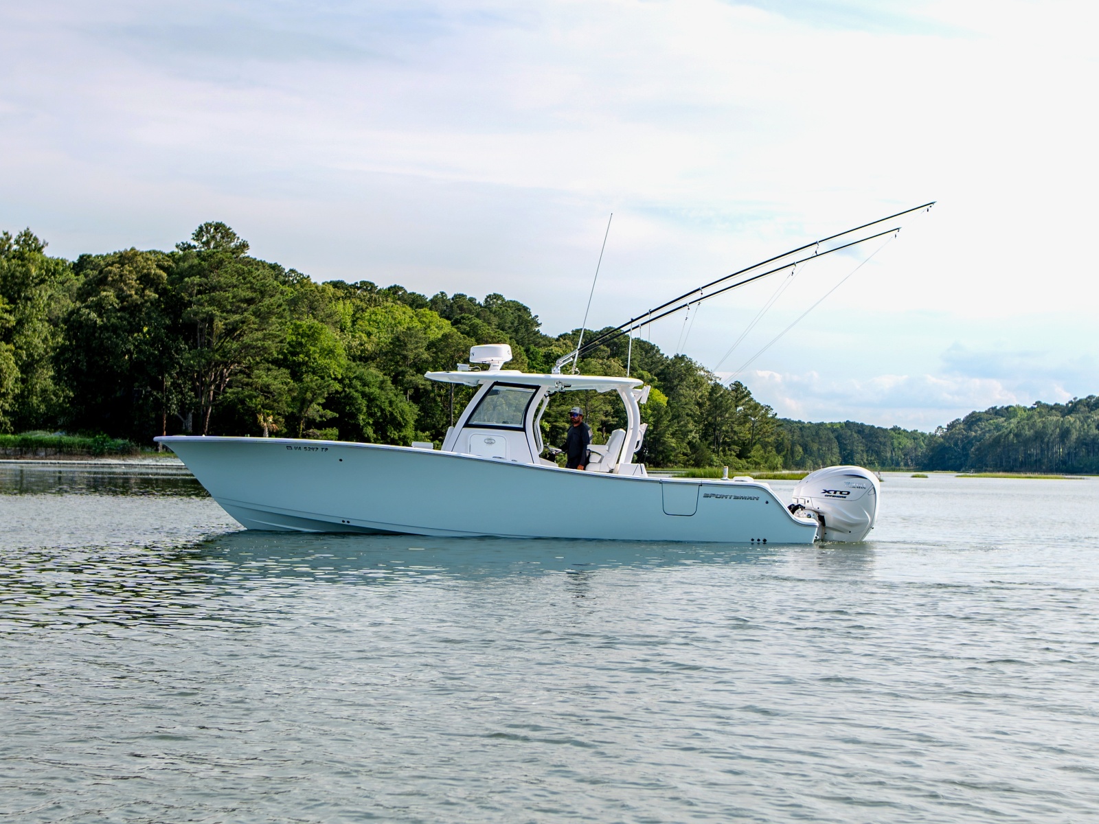 2025 Sportsman 322 Center Console