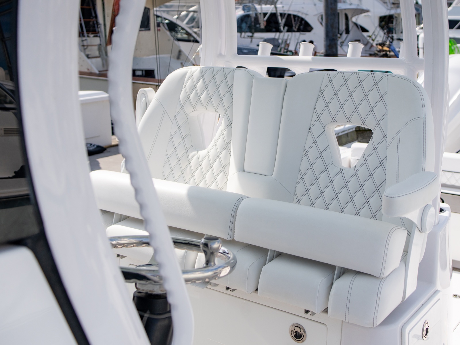 2025 Sportsman 322 Center Console