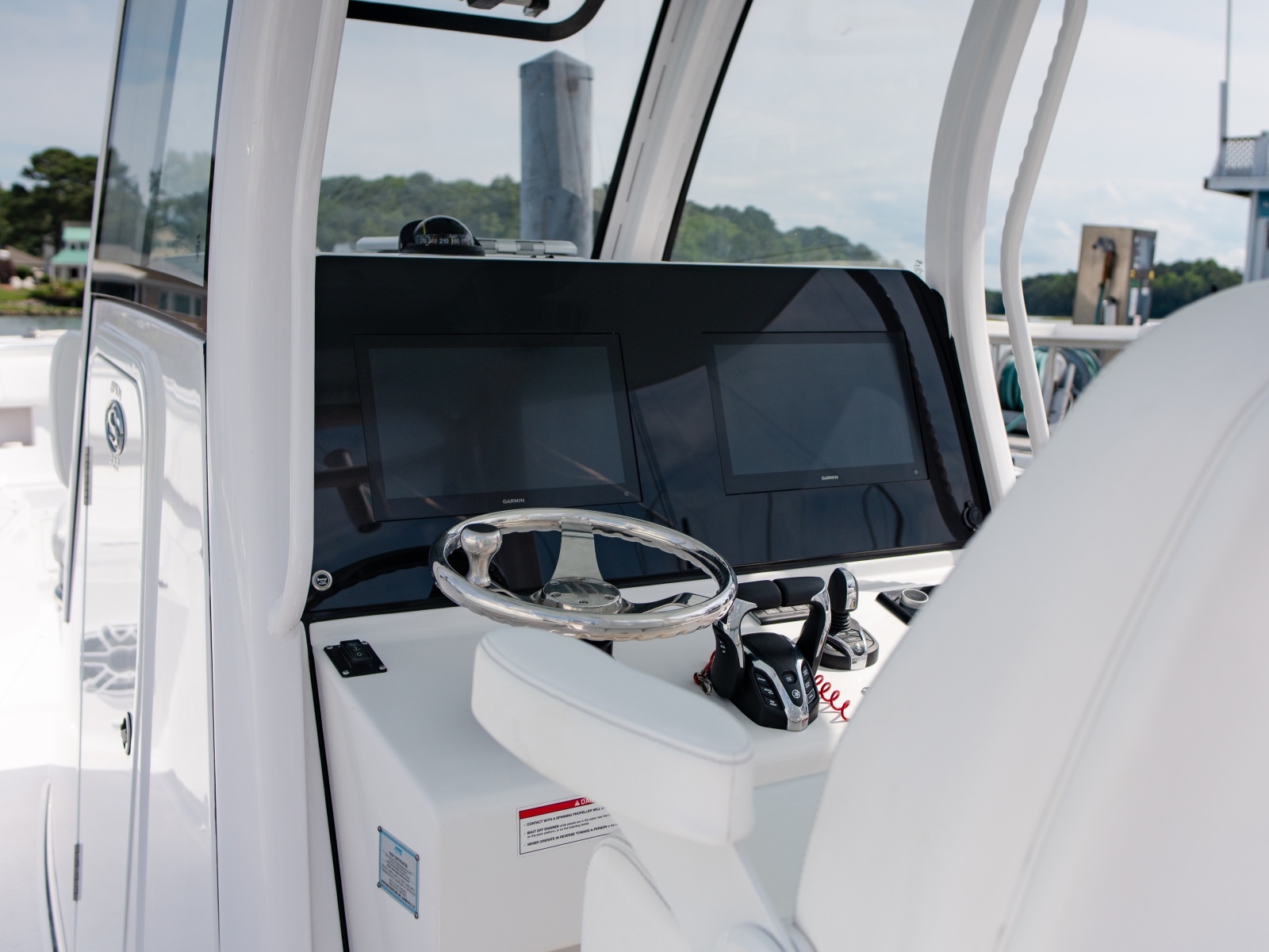 2025 Sportsman 322 Center Console