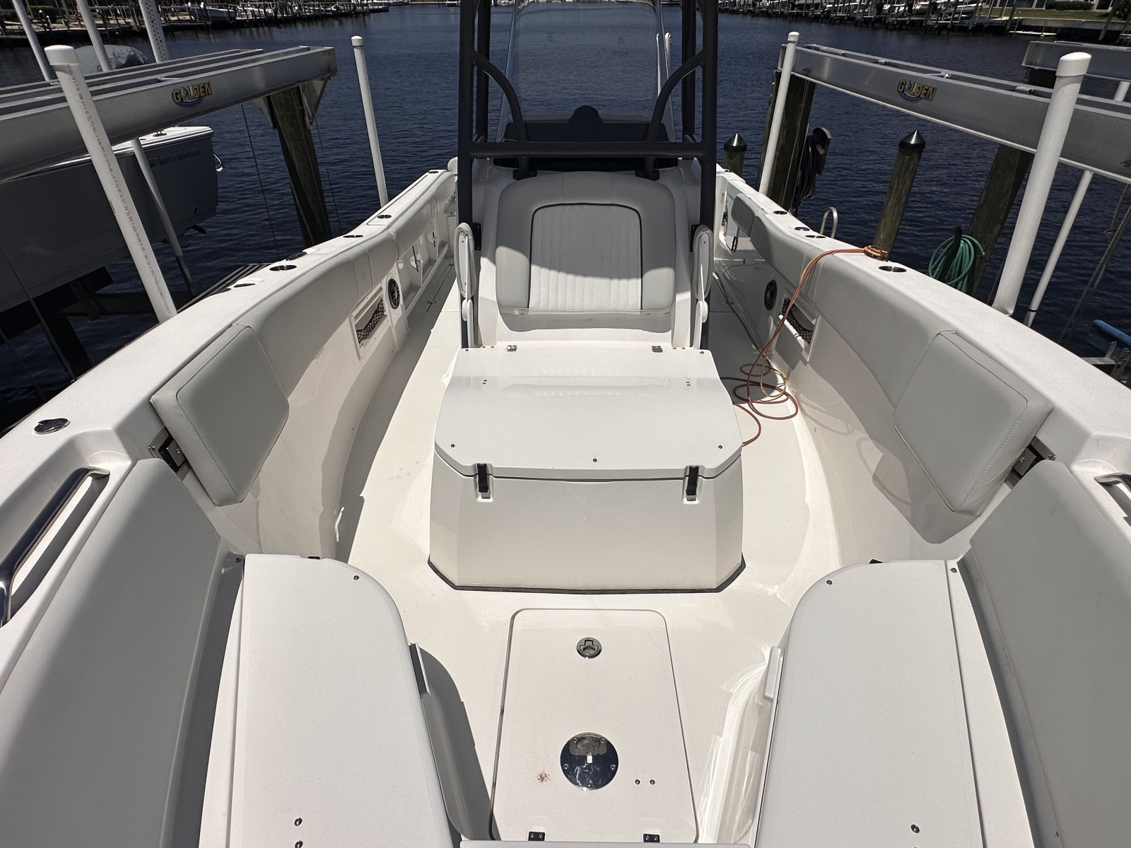 2022 Sea Fox 268 Commander