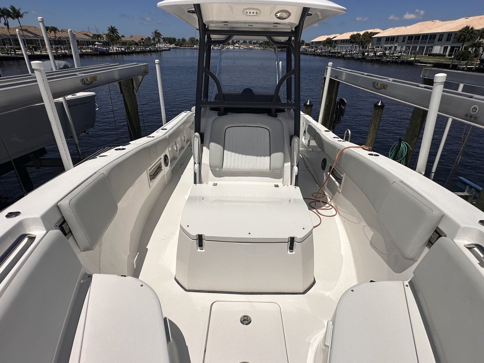2022 Sea Fox 268 Commander