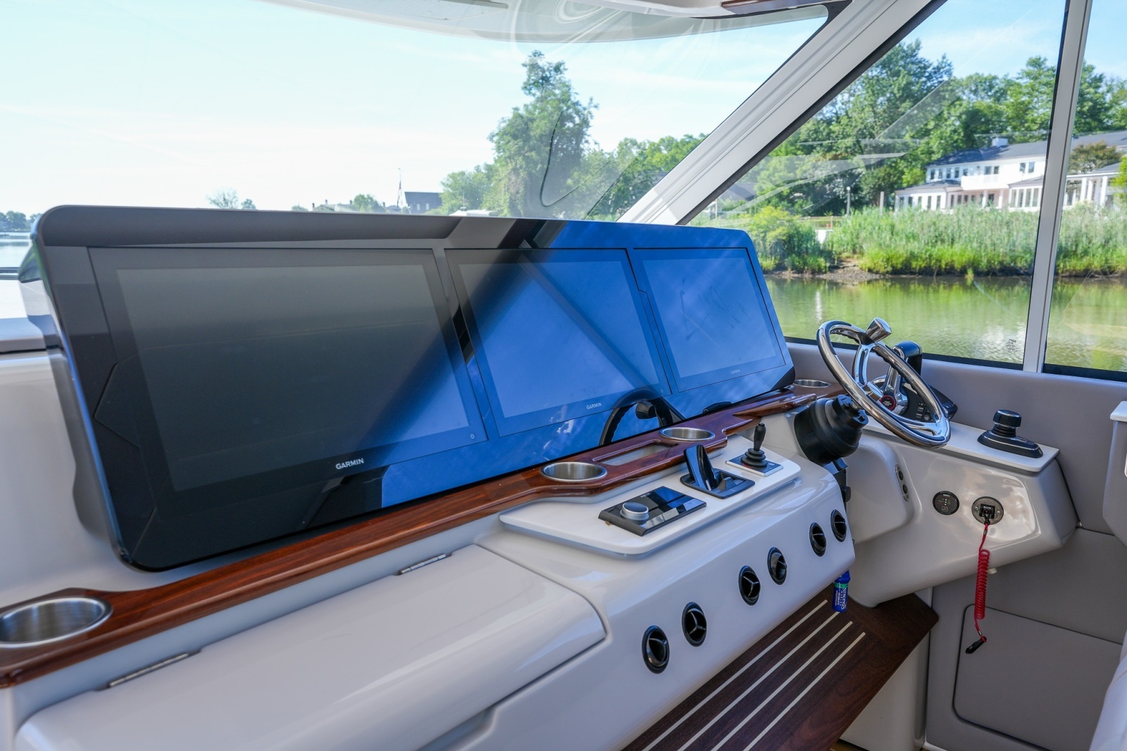 2025 Regal LX43