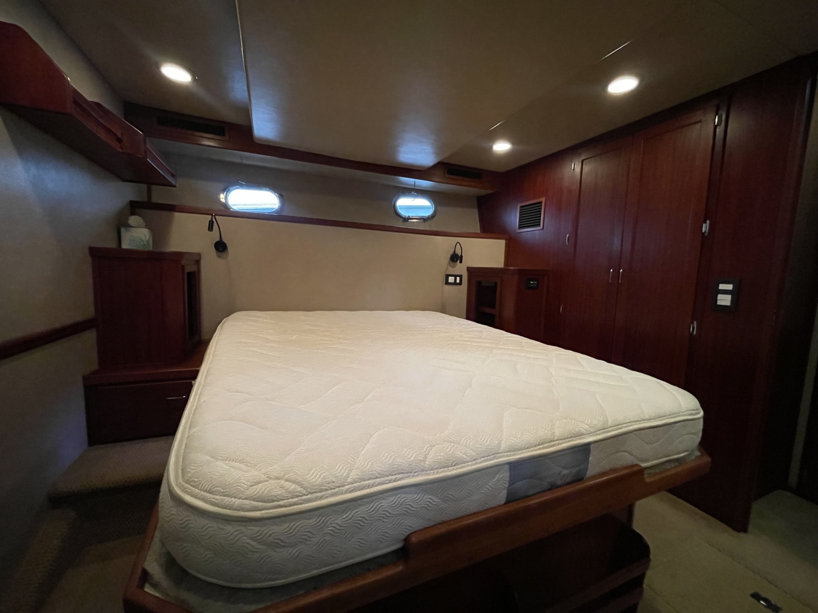 2006 American Tug 41