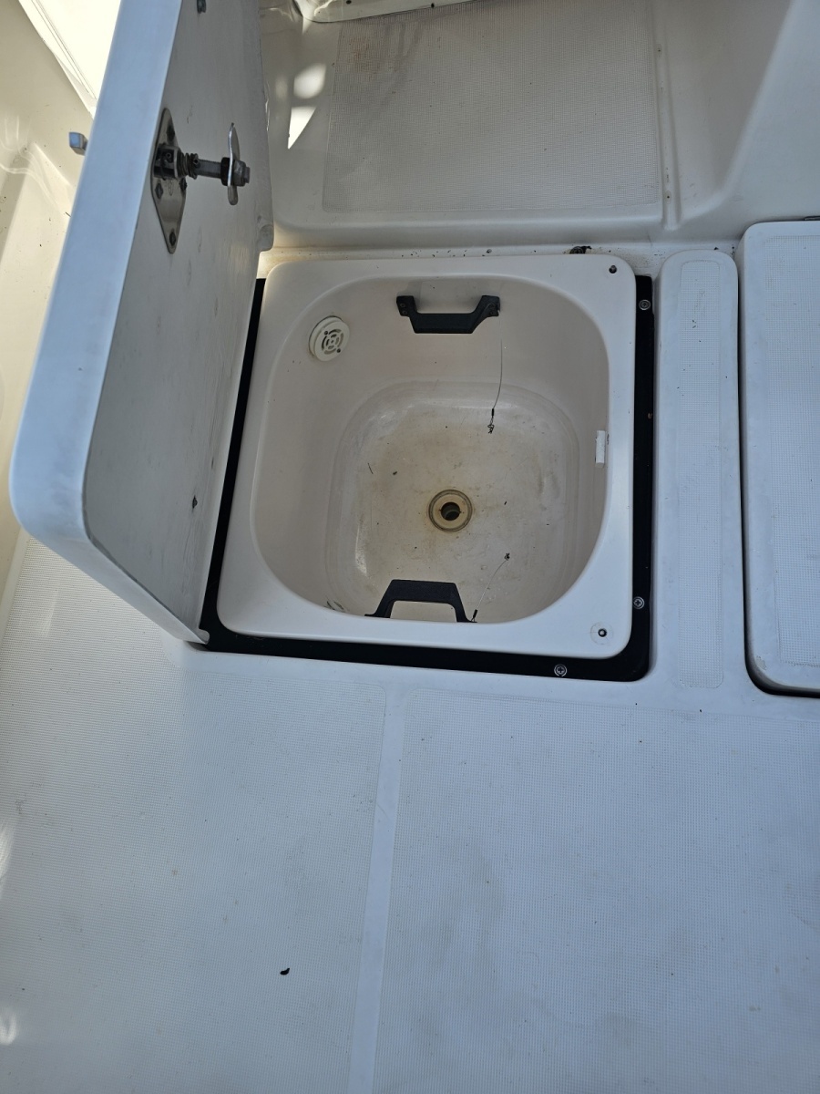 2003 Tiara Yachts 3800 Open