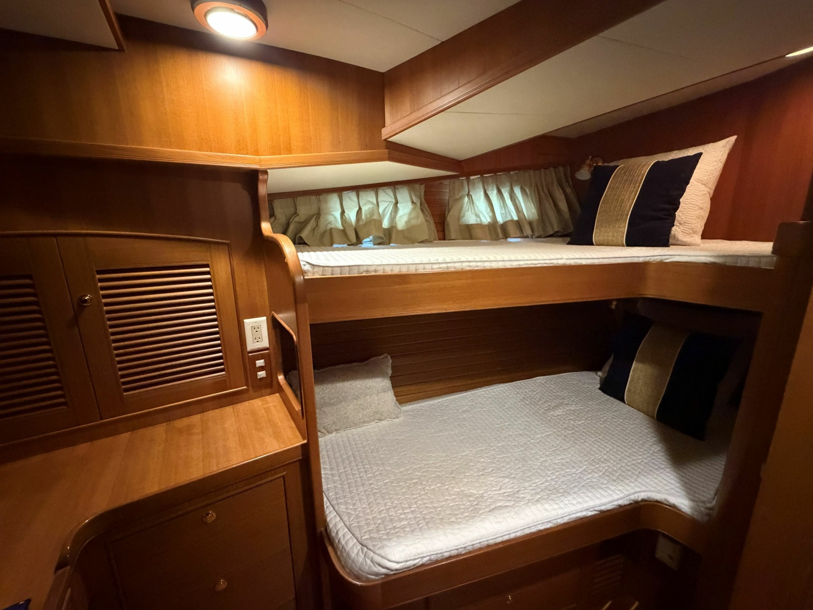 2007 Marlow Explorer 53C