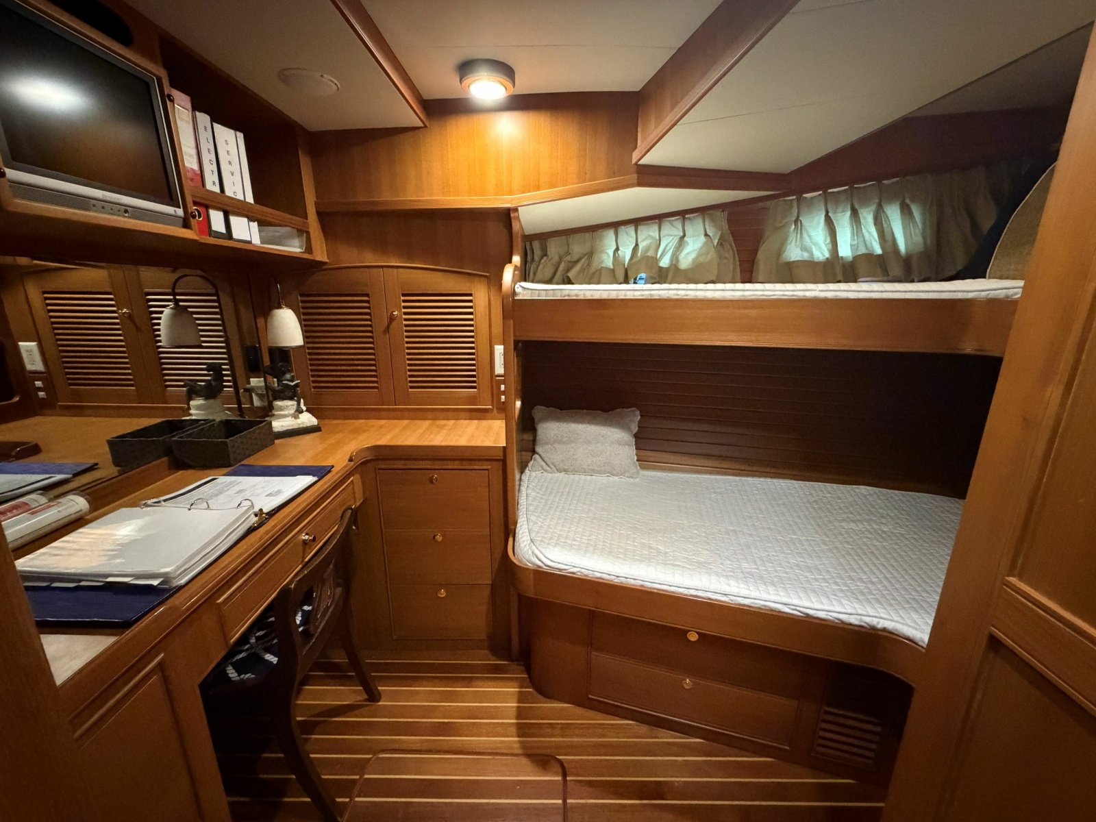 2007 Marlow Explorer 53C
