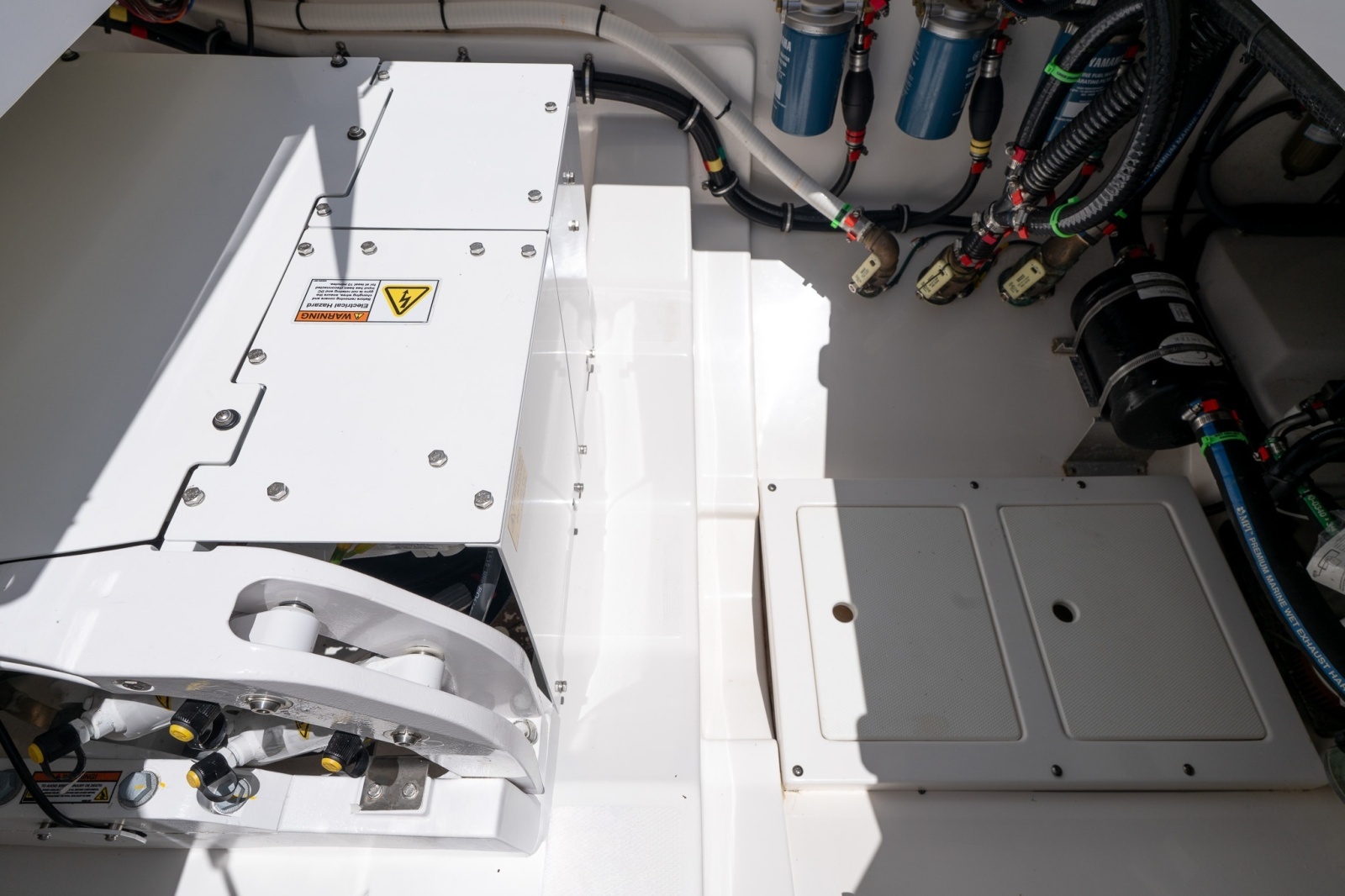 2023 Everglades 395 Center Console