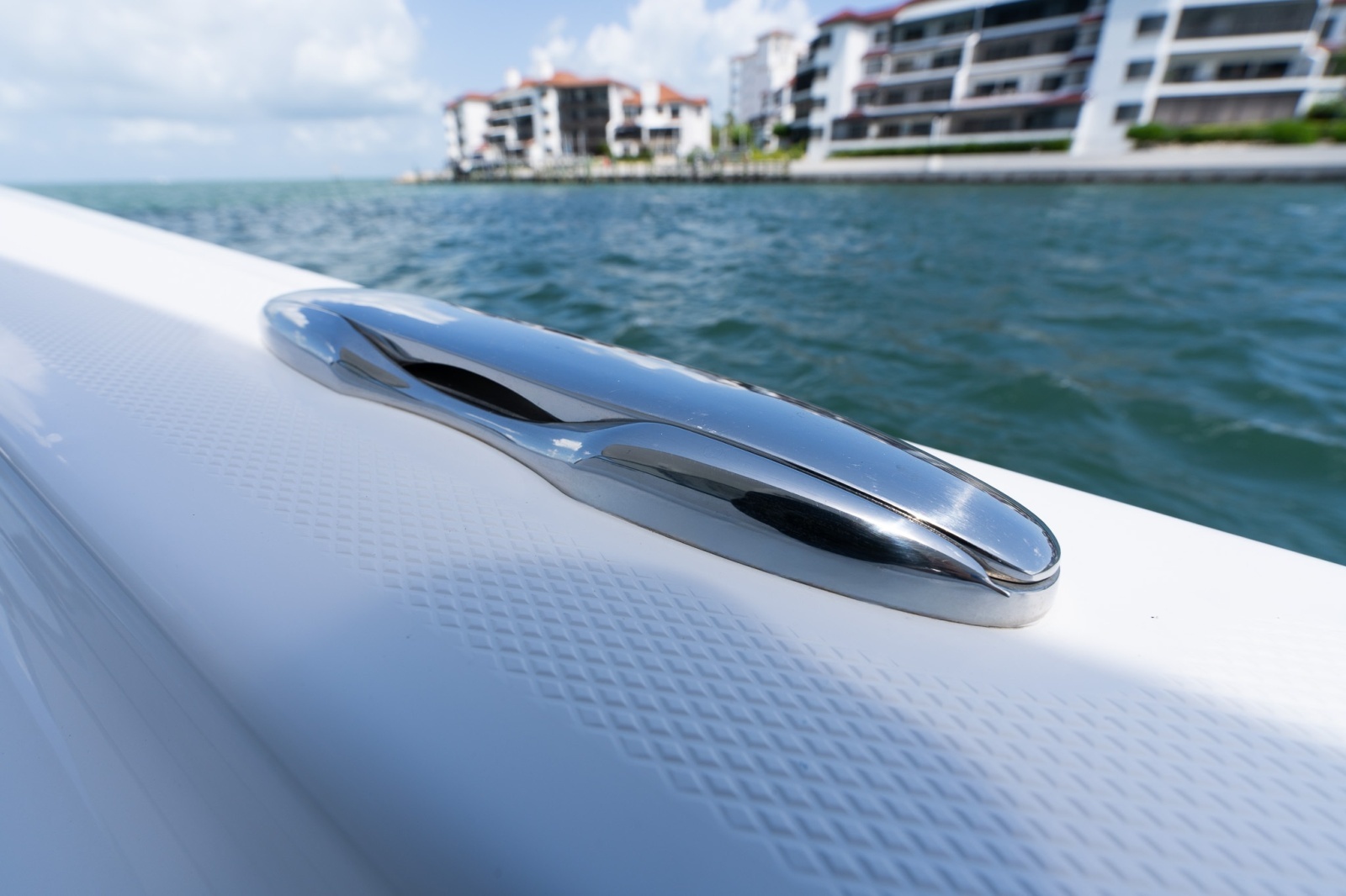 2023 Everglades 395 Center Console