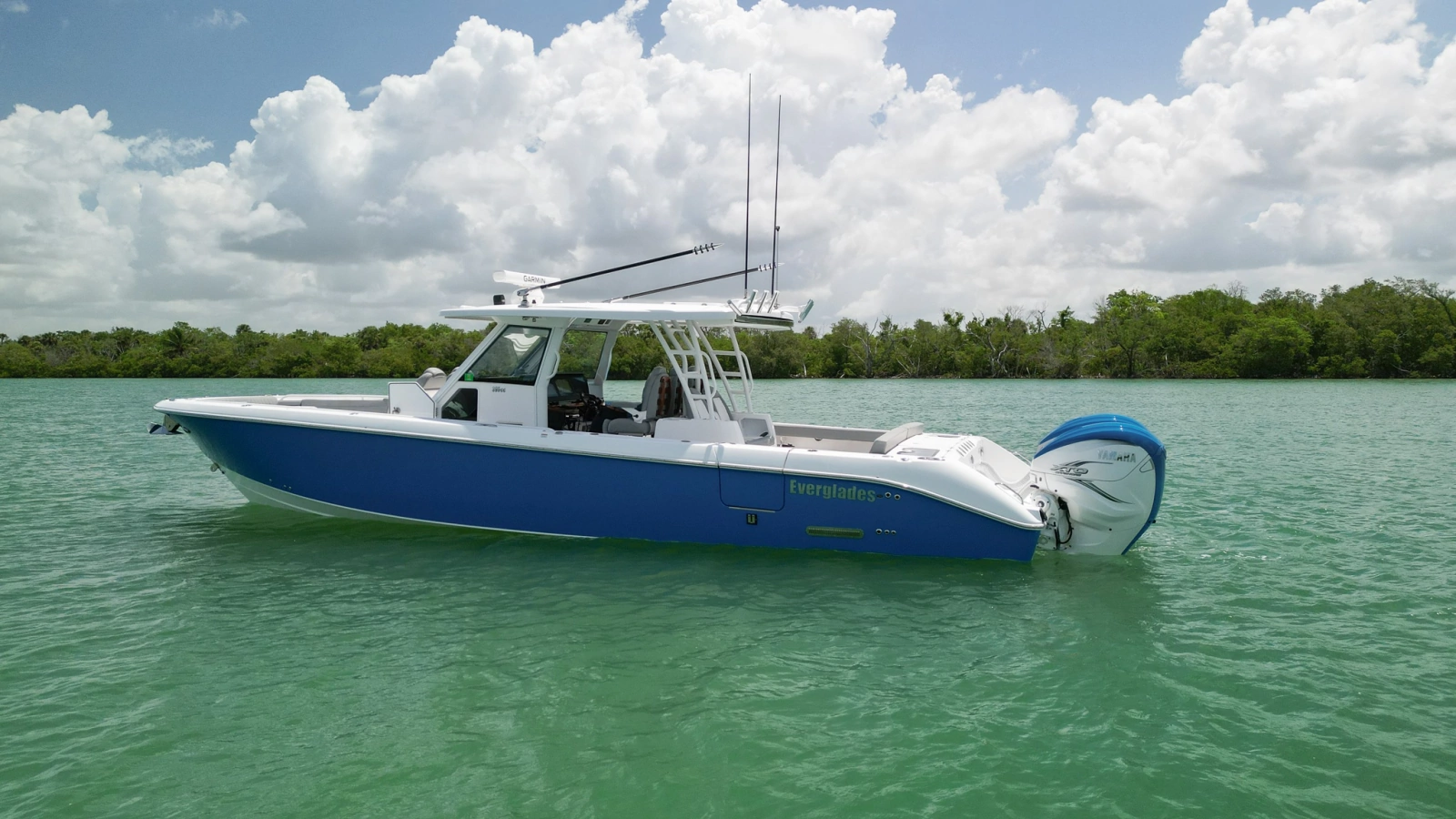 2023 Everglades 395 Center Console