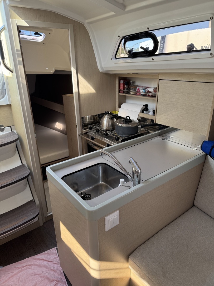 2020 Beneteau 30.1 Oceanis