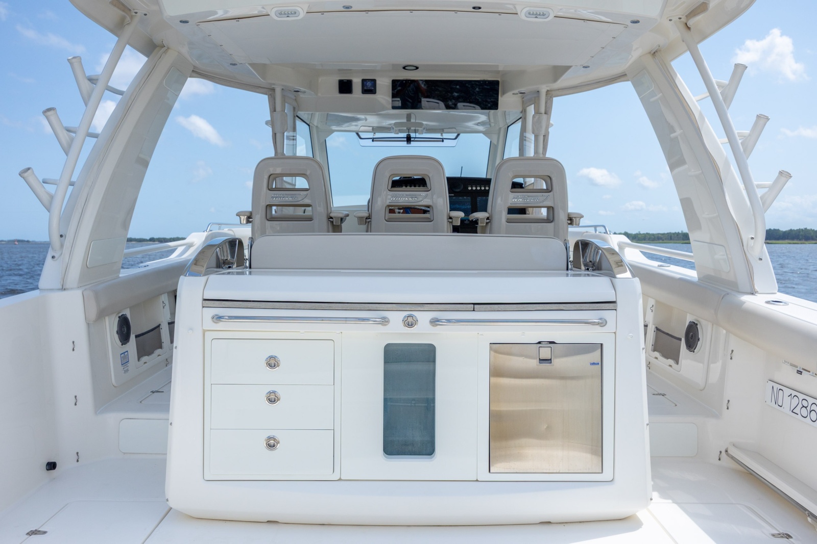 2017 Boston Whaler 420 Outrage