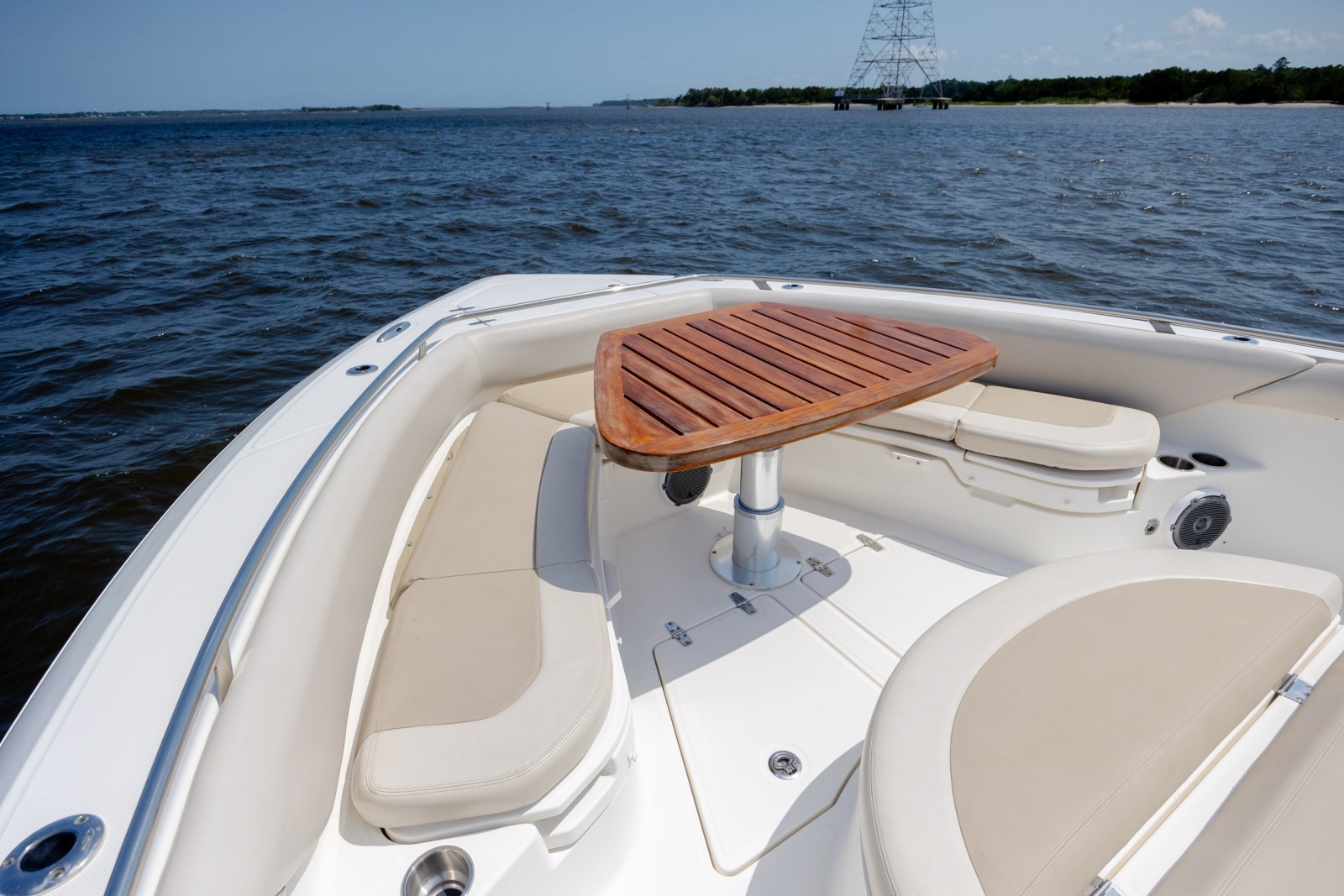 2017 Boston Whaler 420 Outrage