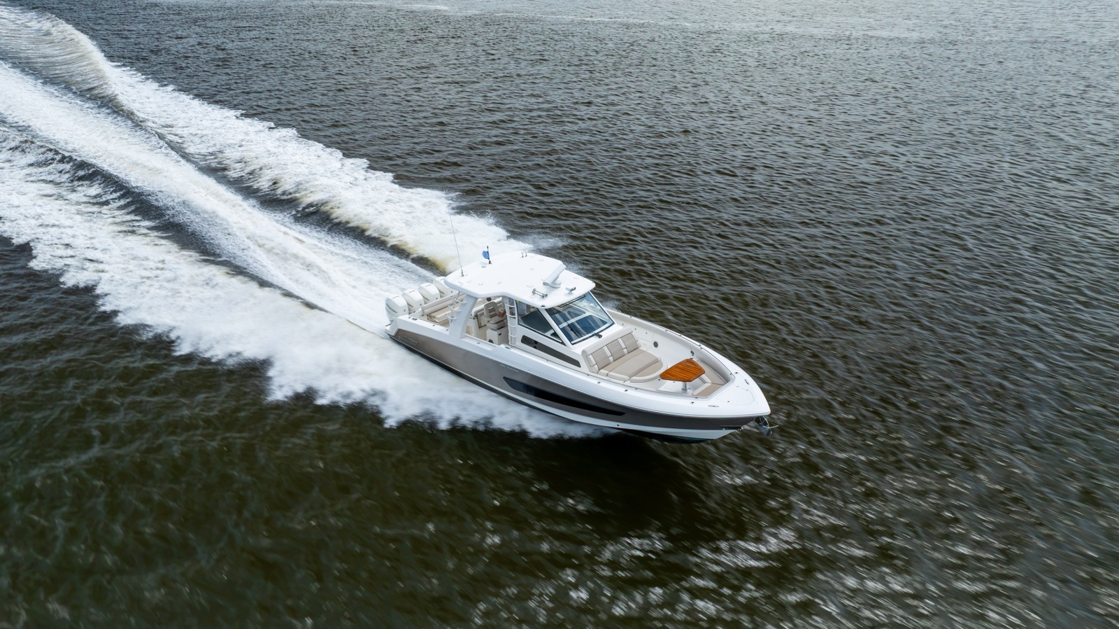 2017 Boston Whaler 420 Outrage