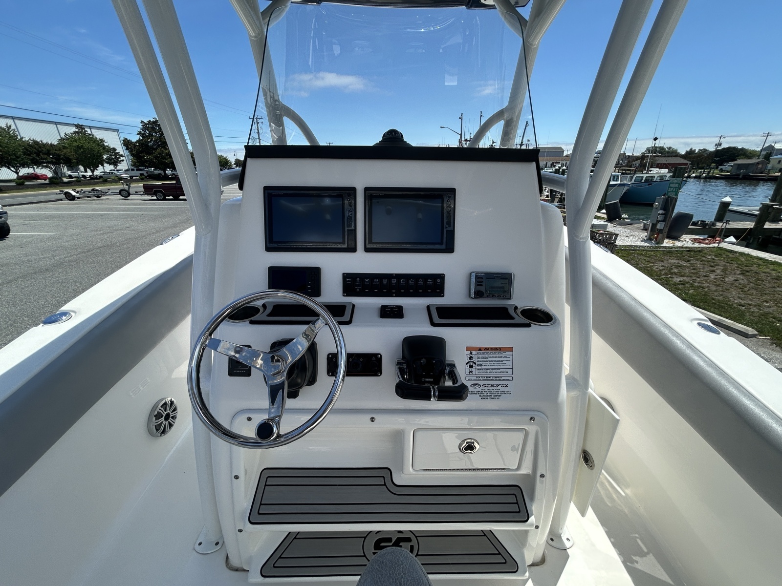 2018 Sea Fox 266 Commander