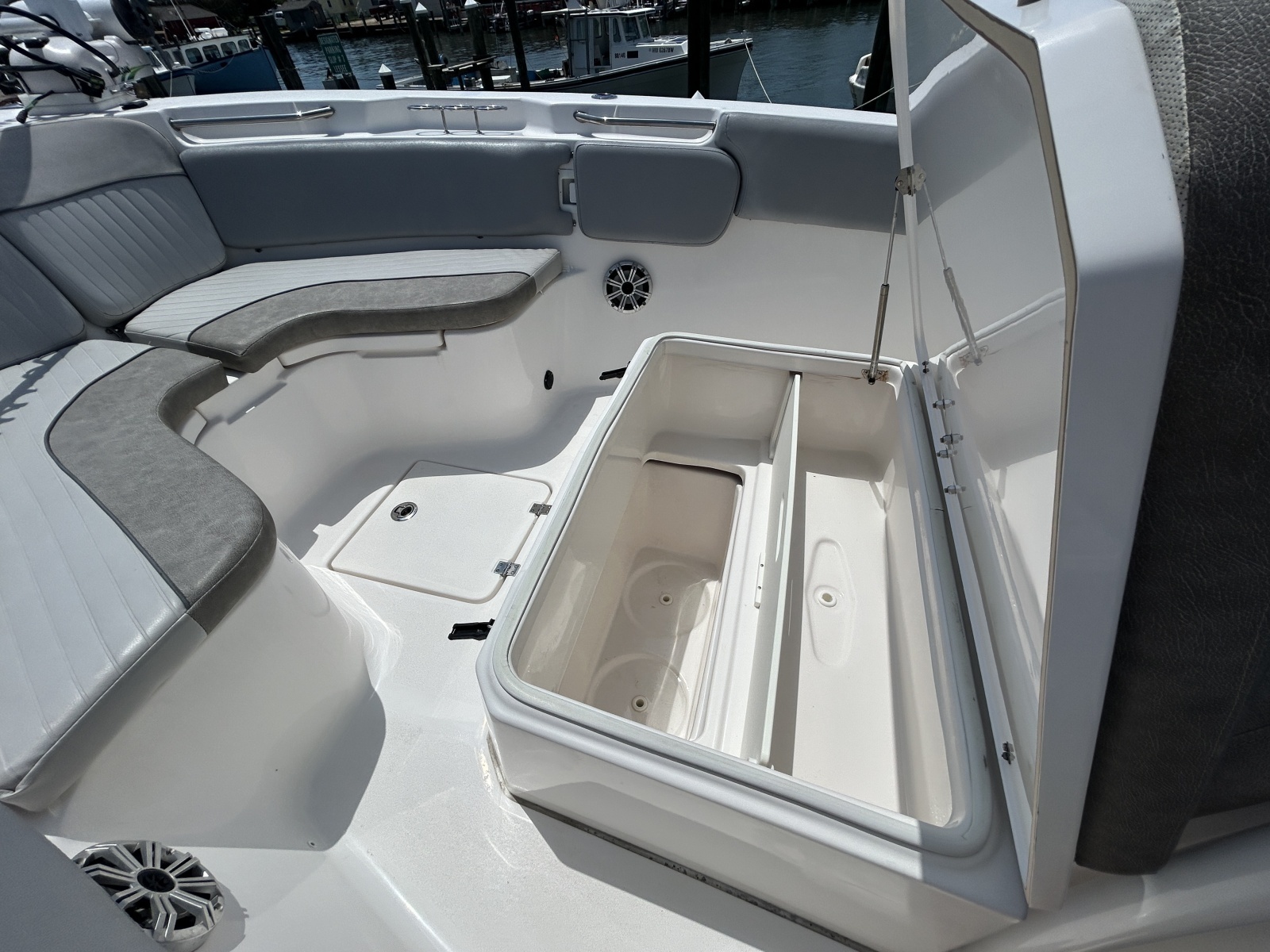 2018 Sea Fox 266 Commander