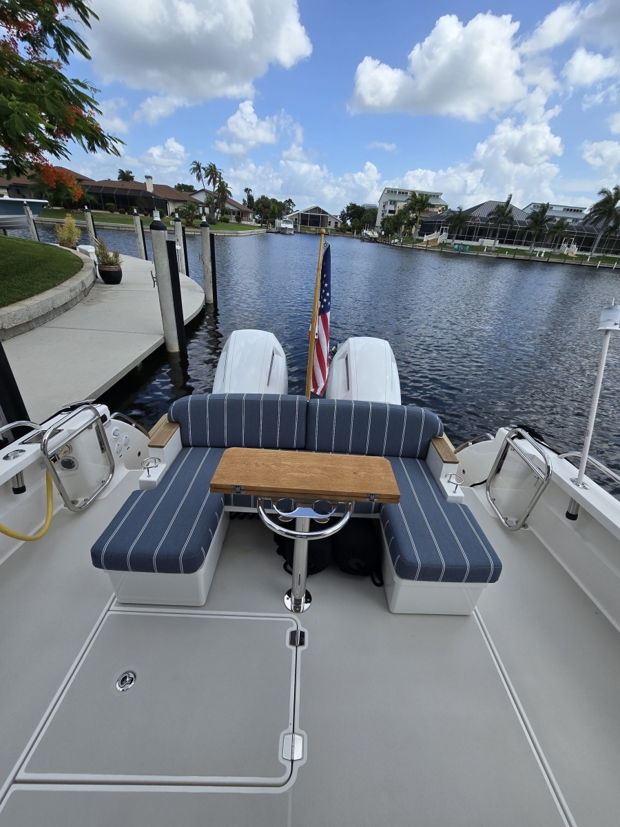 2025 Back Cove 39O