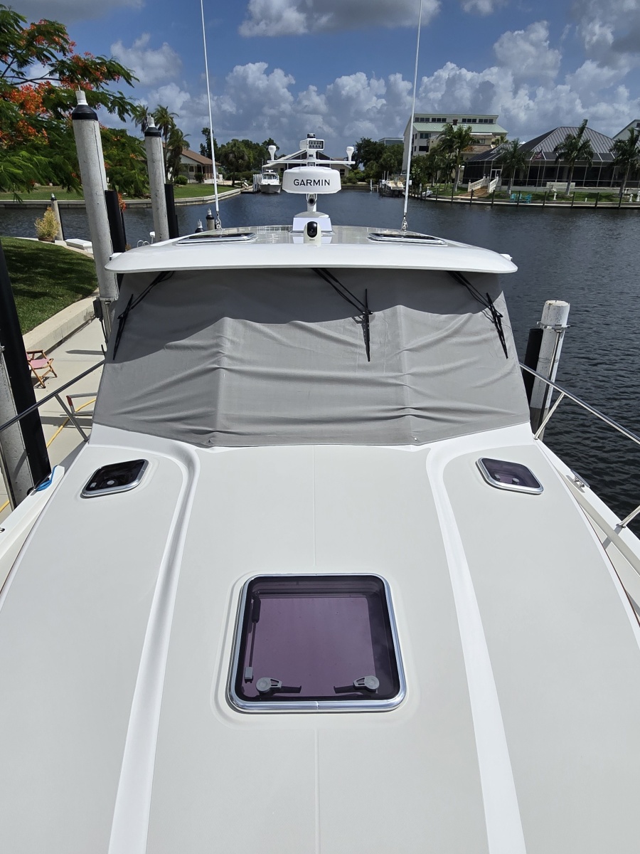 2025 Back Cove 39O