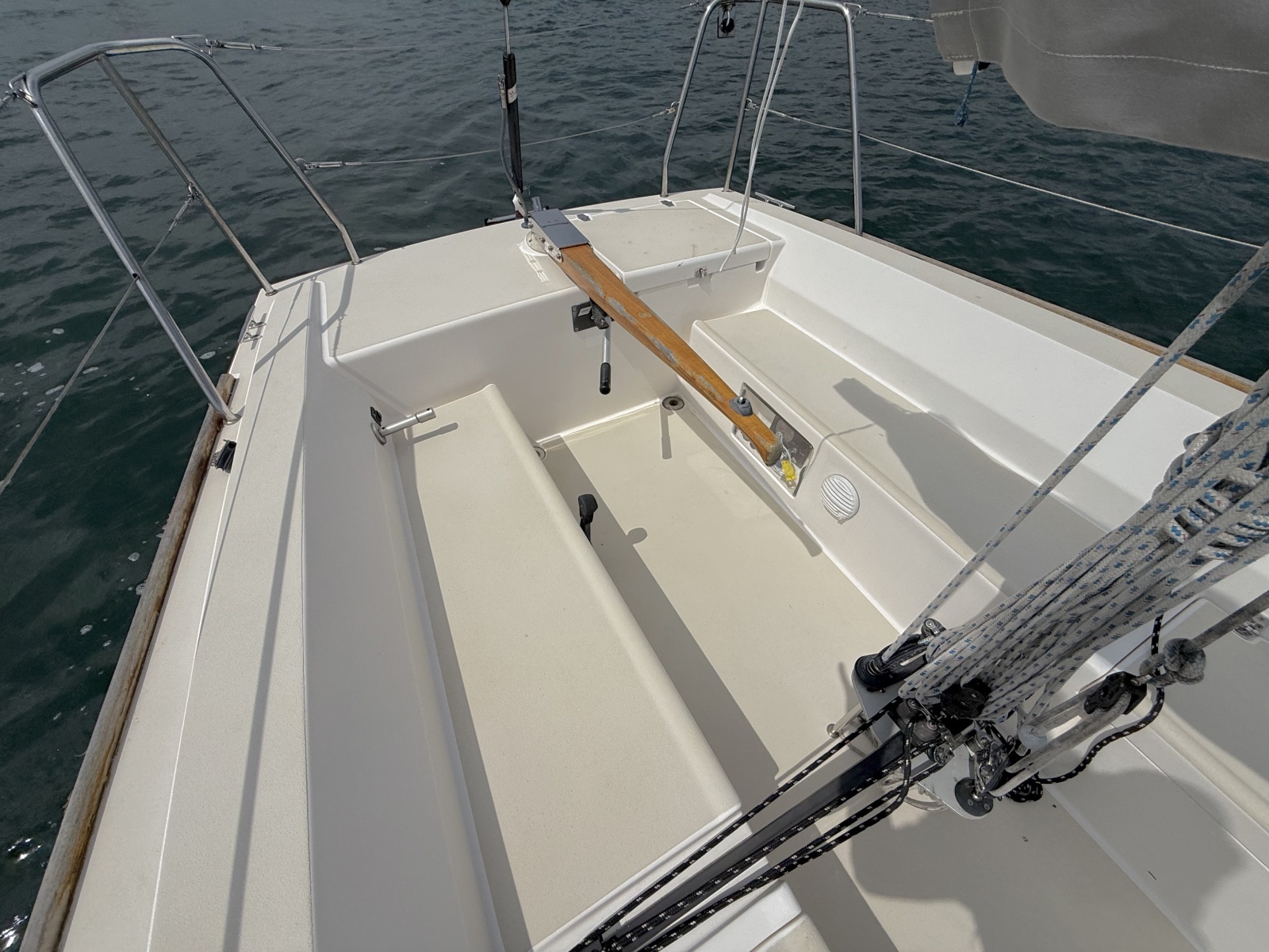 2006 J Boats 