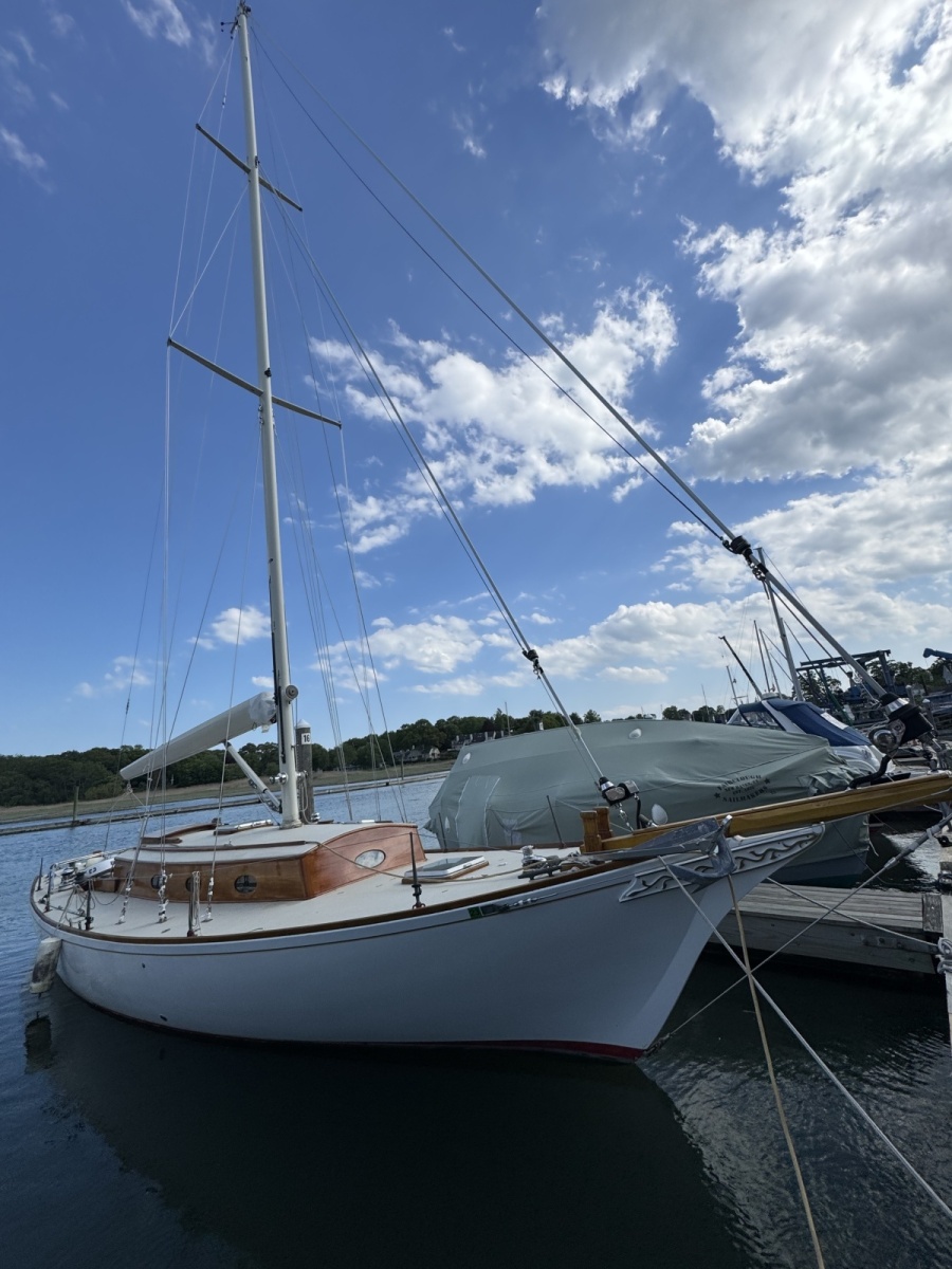 1979 Nielsen 44 Cutter Rigged