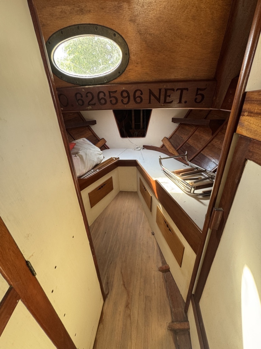 1979 Nielsen 44 Cutter Rigged