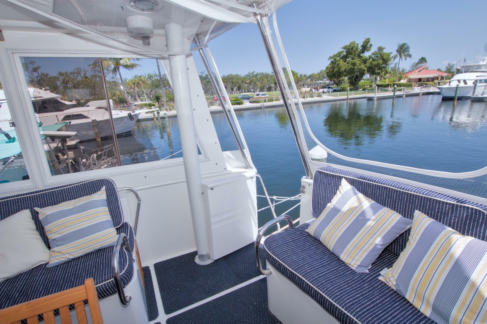 2000 Novatec 60 Islander