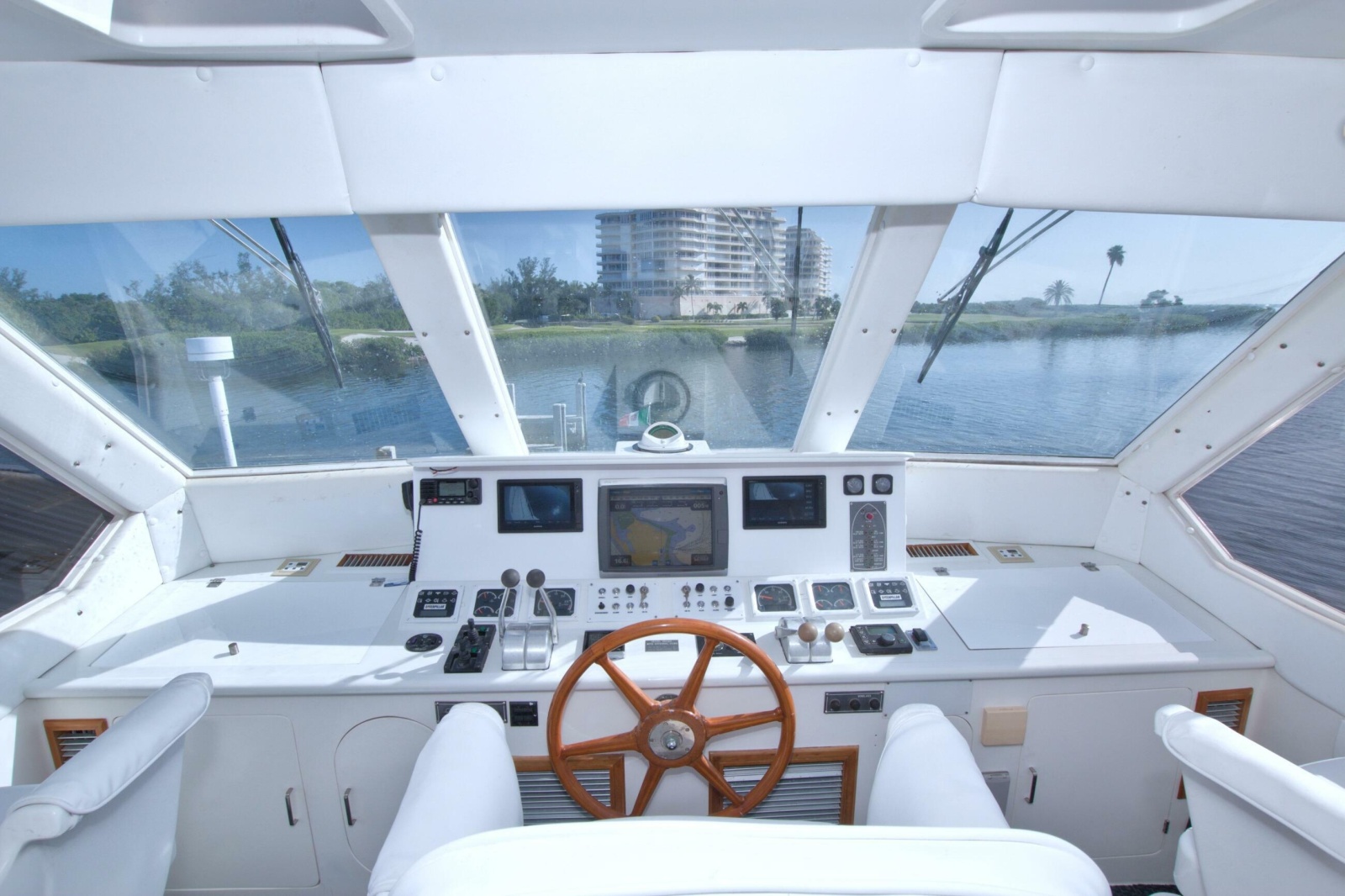 2000 Novatec 60 Islander