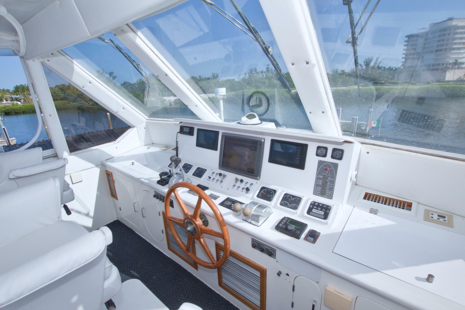 2000 Novatec 60 Islander