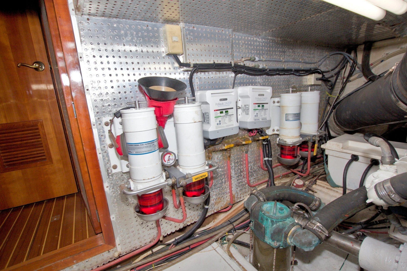 2000 Novatec 60 Islander