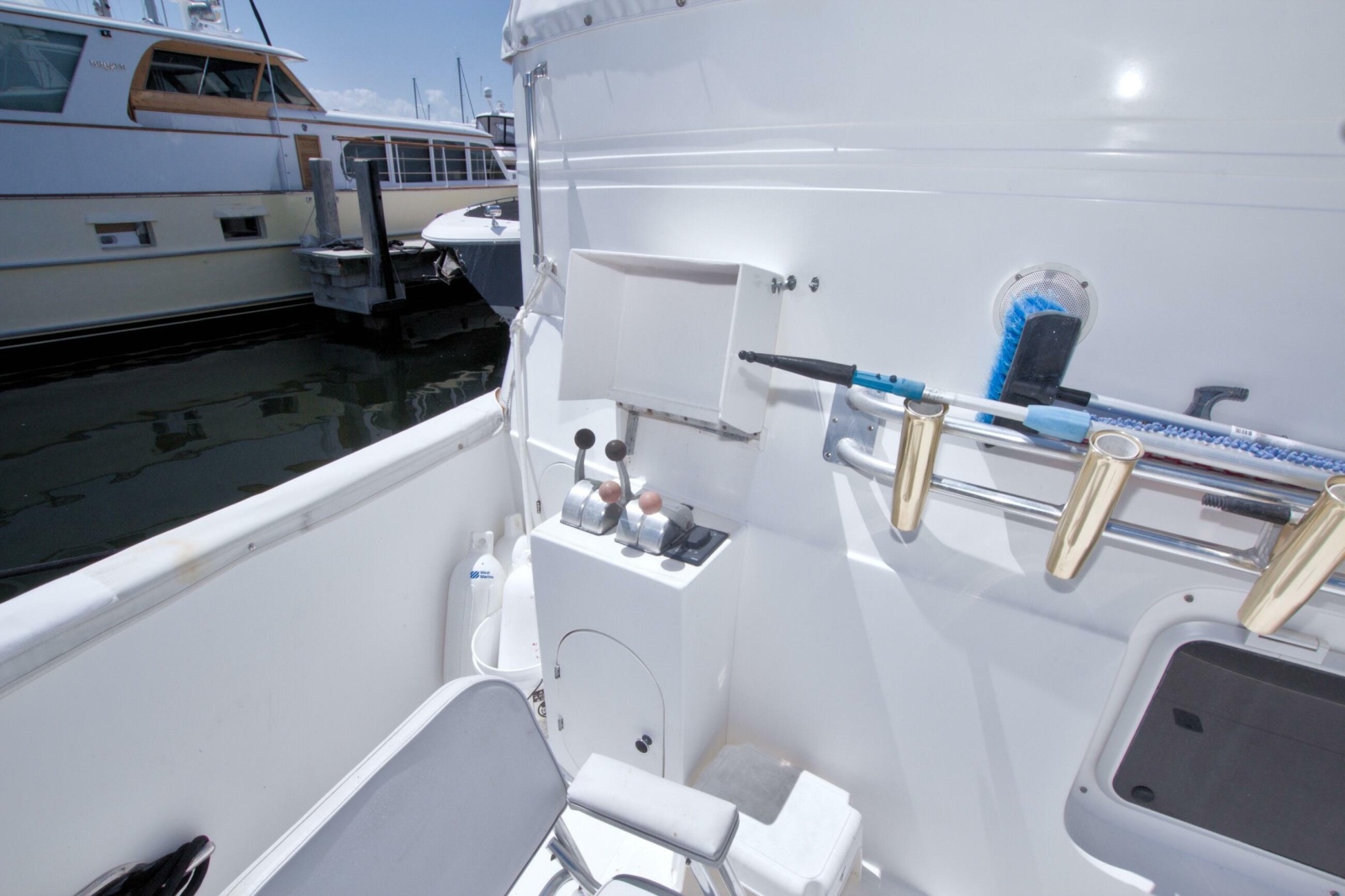 2000 Novatec 60 Islander