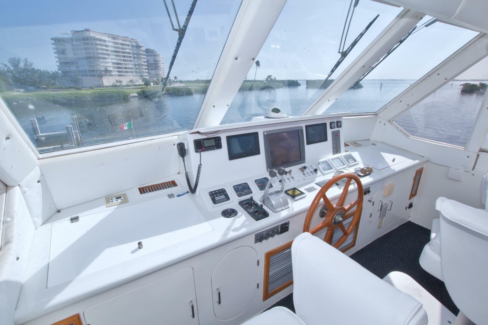 2000 Novatec 60 Islander