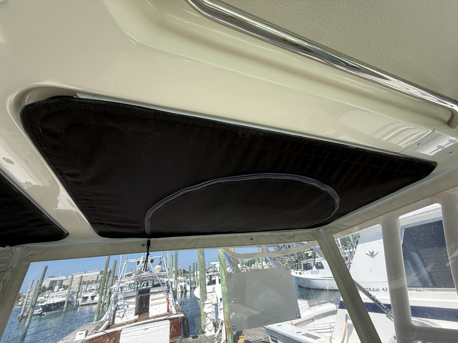 2014 Pursuit 345 Offshore