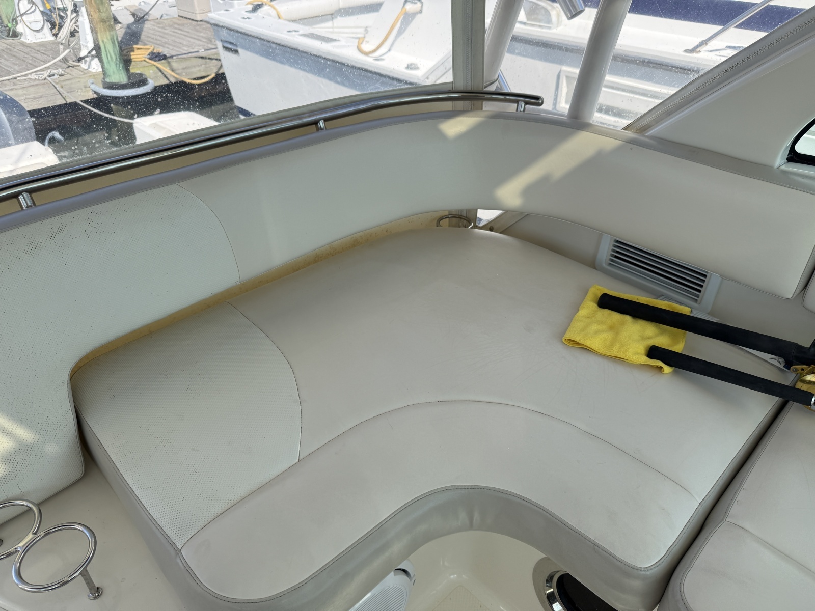 2014 Pursuit 345 Offshore
