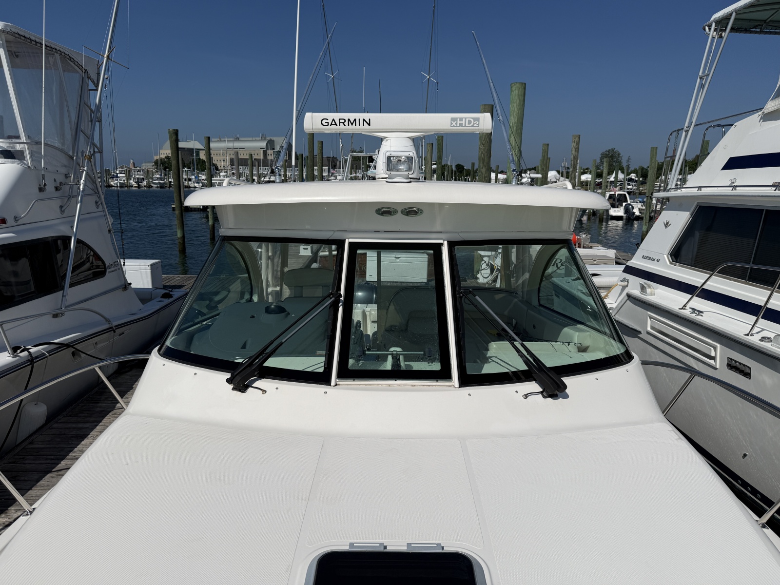 2014 Pursuit 345 Offshore