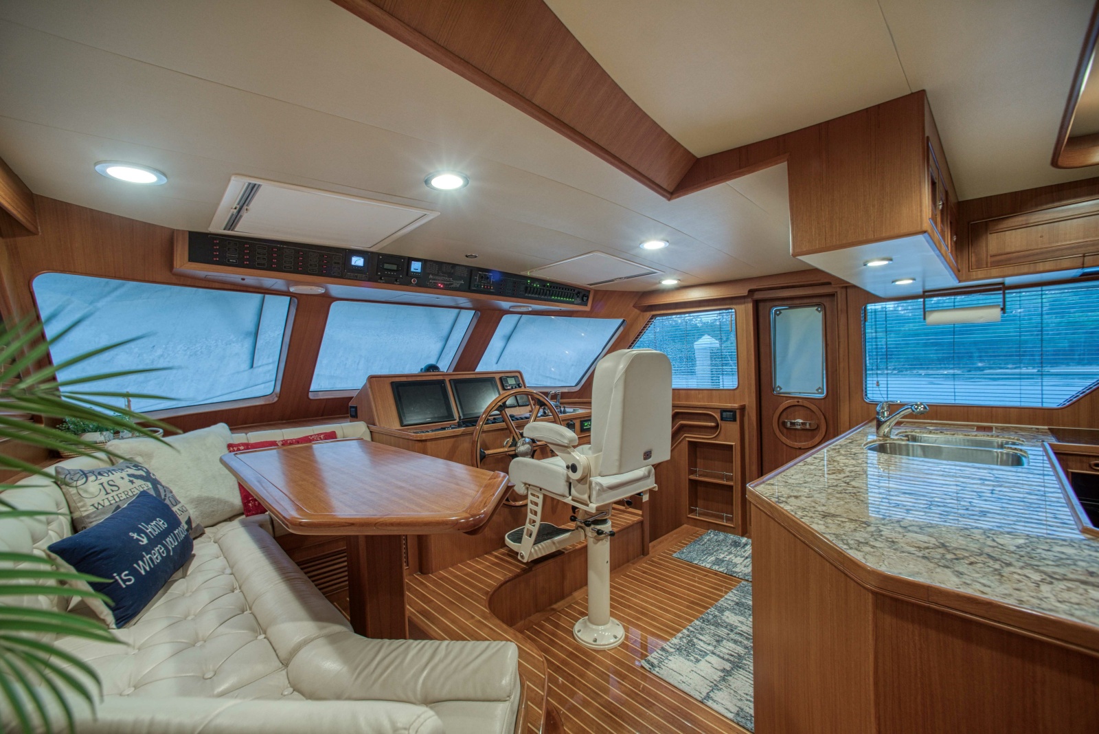 2016 Marlow Explorer 58E