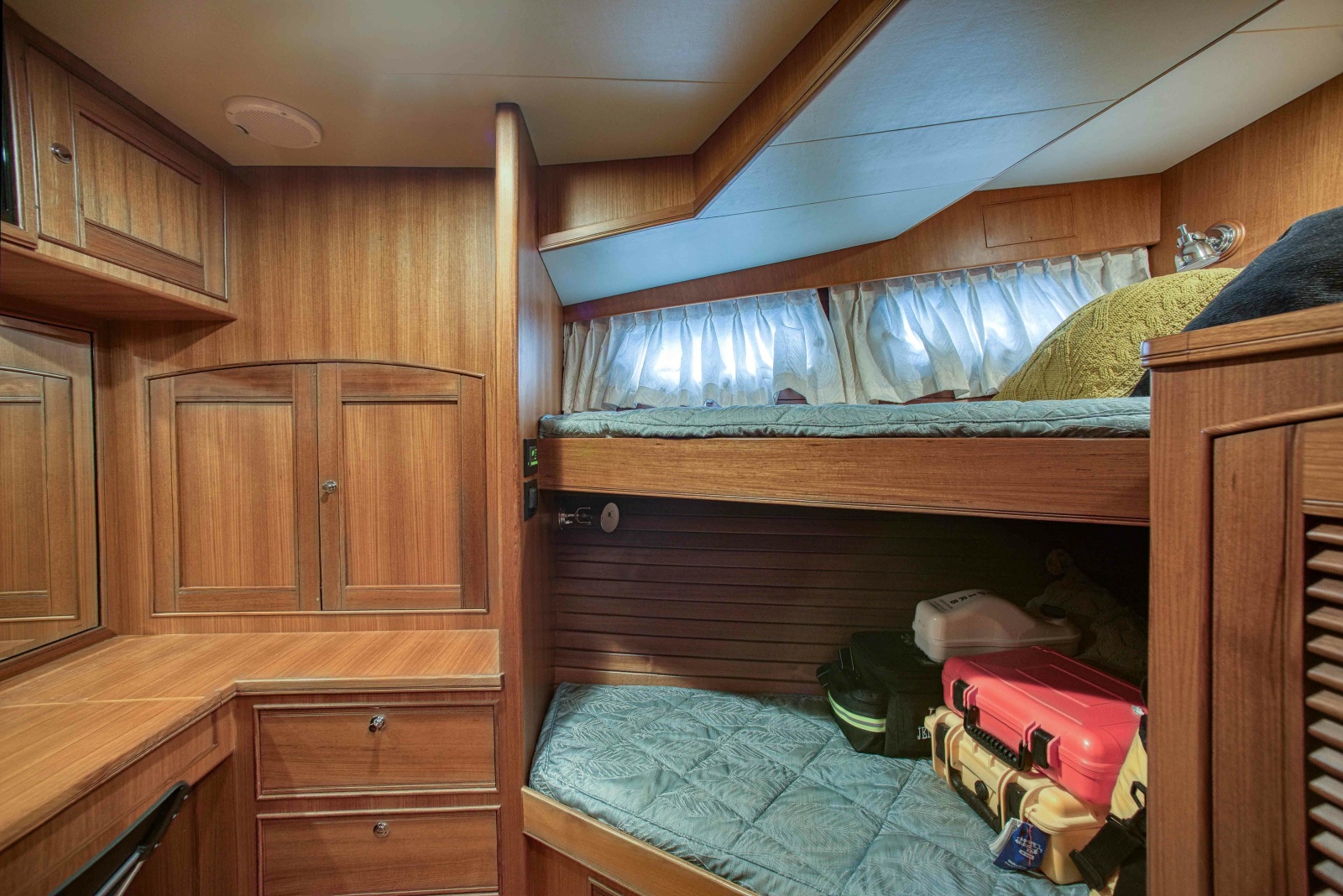 2016 Marlow Explorer 58E