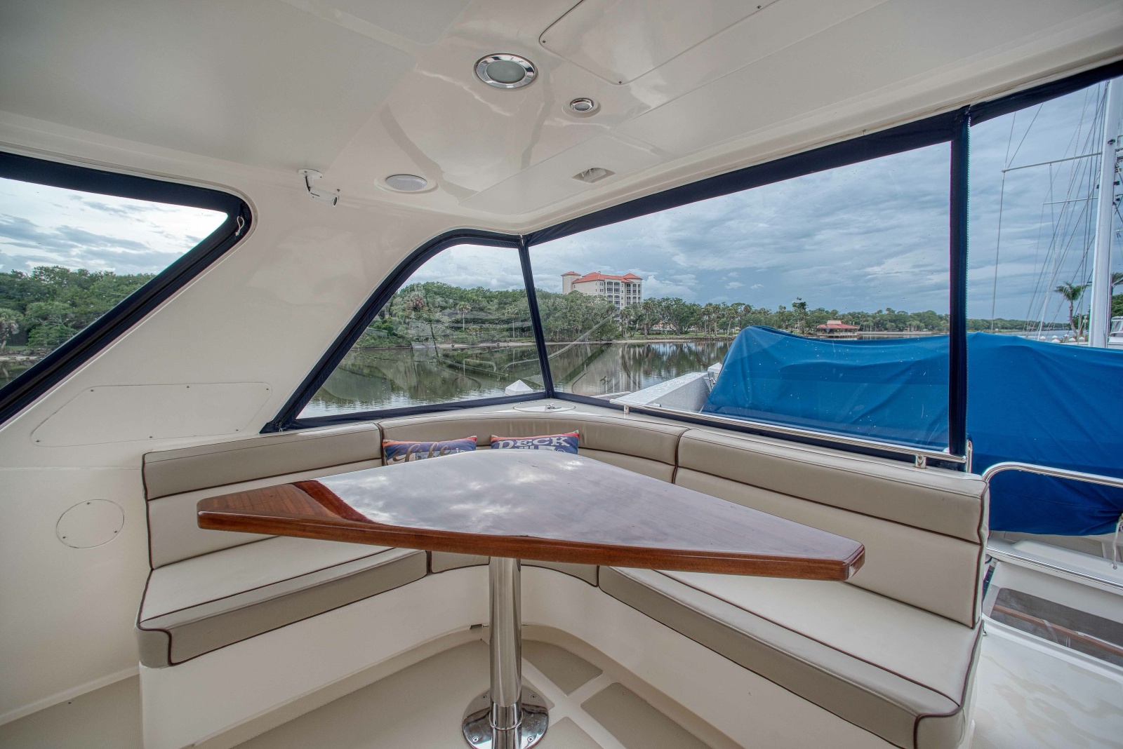 2016 Marlow Explorer 58E