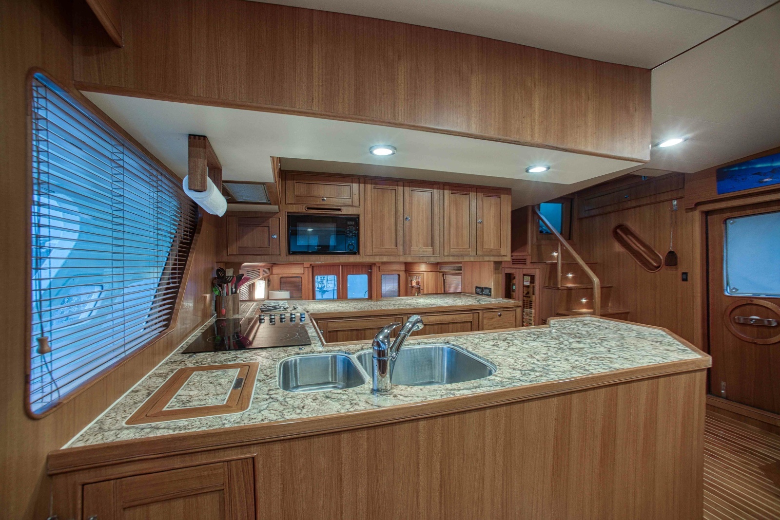 2016 Marlow Explorer 58E