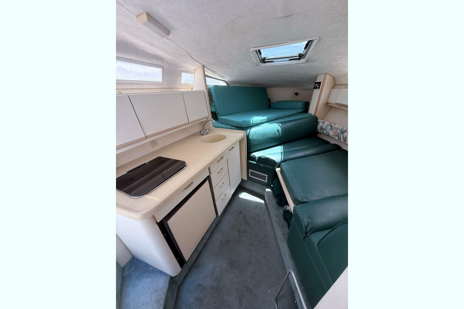 1995 Wellcraft 2700 Martinique