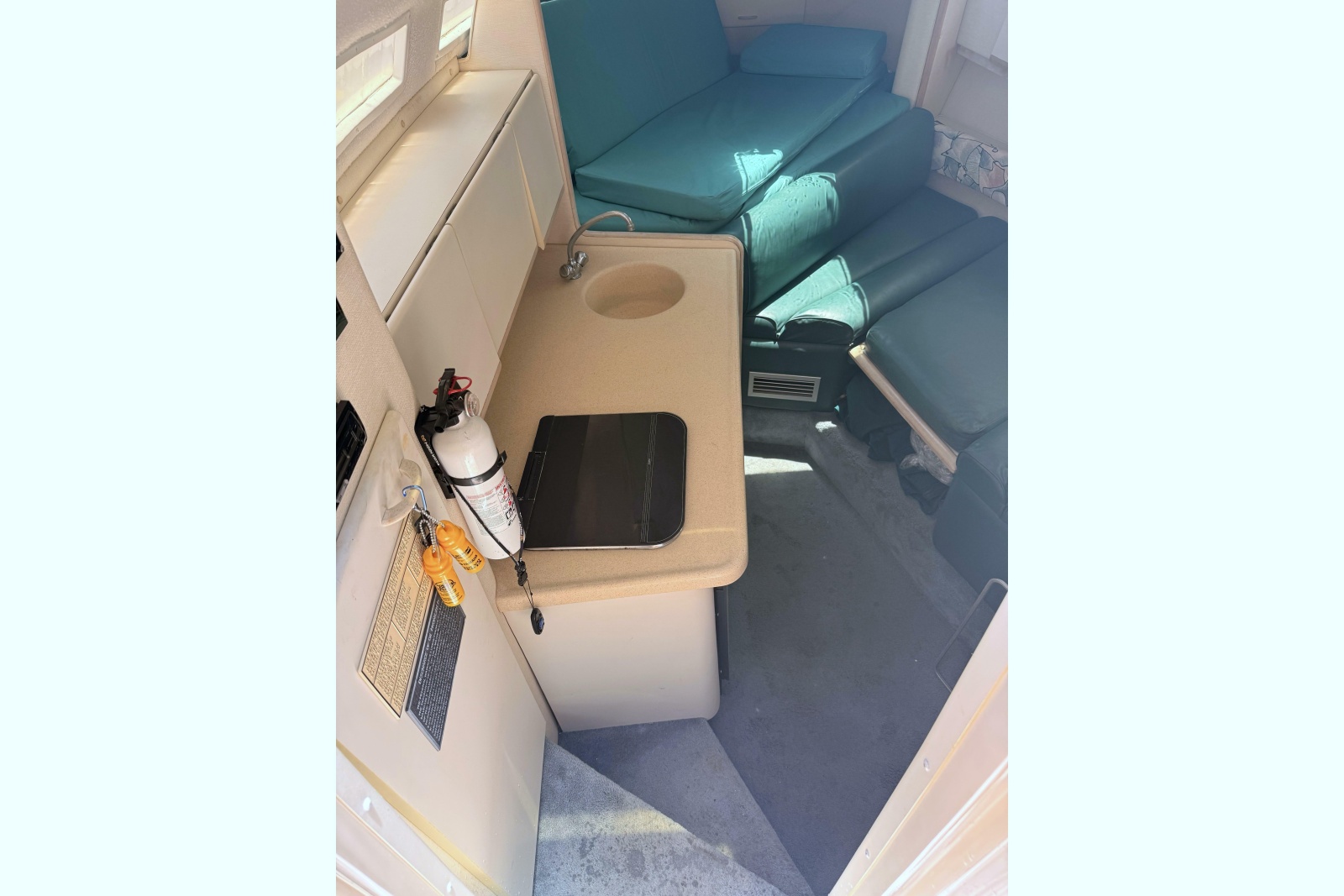 1995 Wellcraft 2700 Martinique