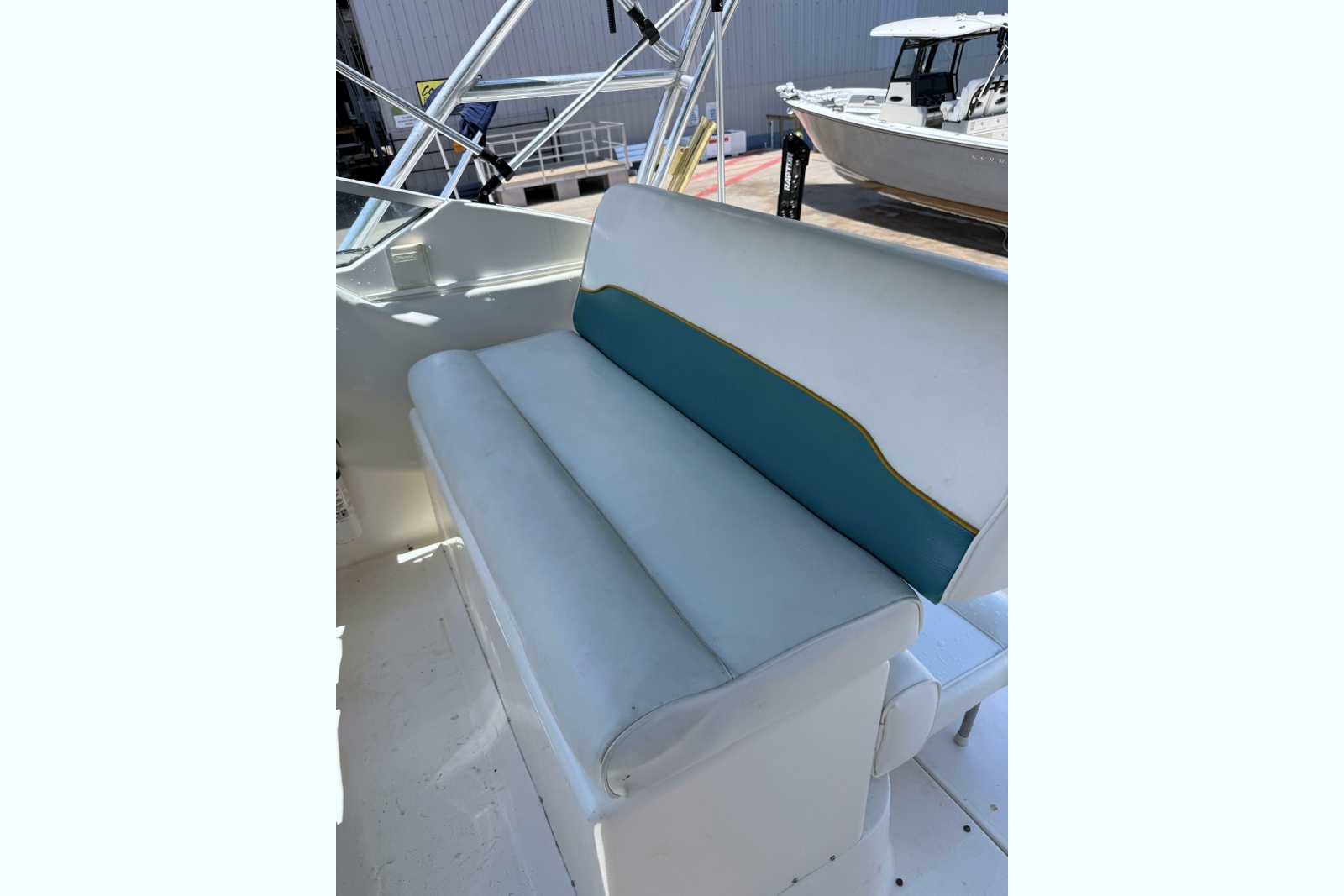 1995 Wellcraft 2700 Martinique