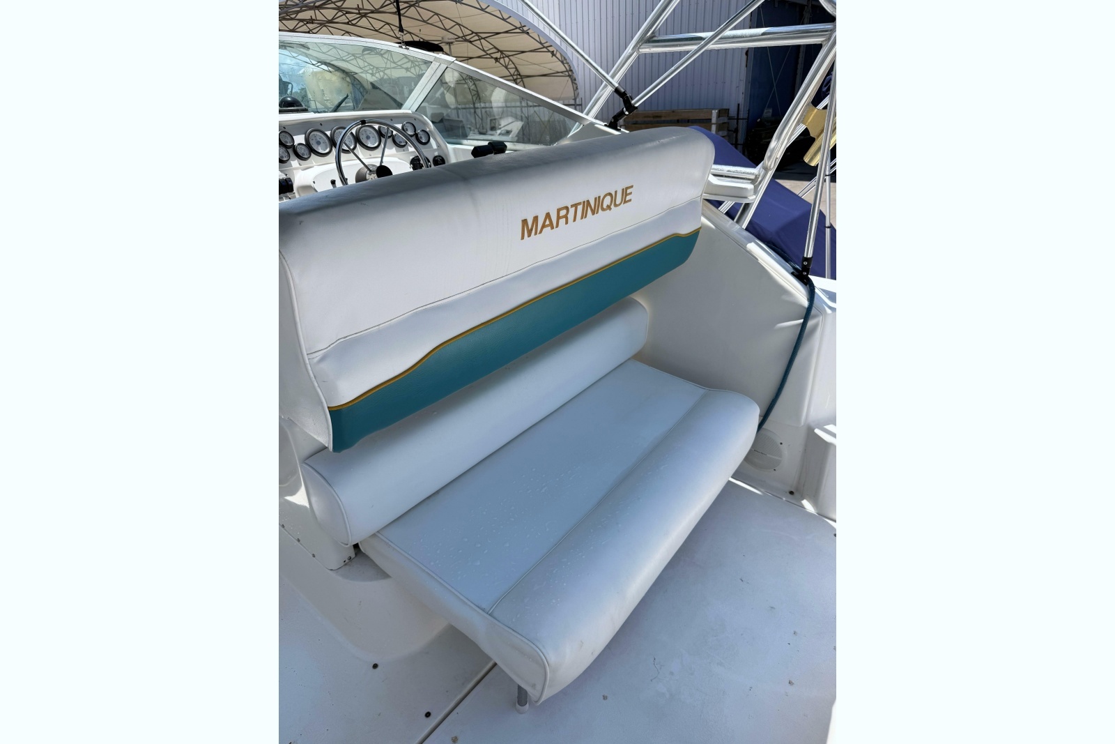 1995 Wellcraft 2700 Martinique