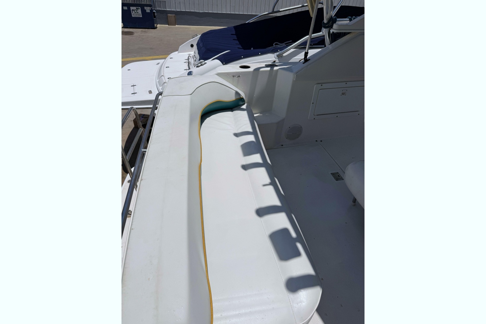 1995 Wellcraft 2700 Martinique