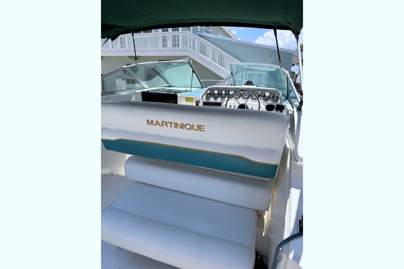 1995 Wellcraft 2700 Martinique