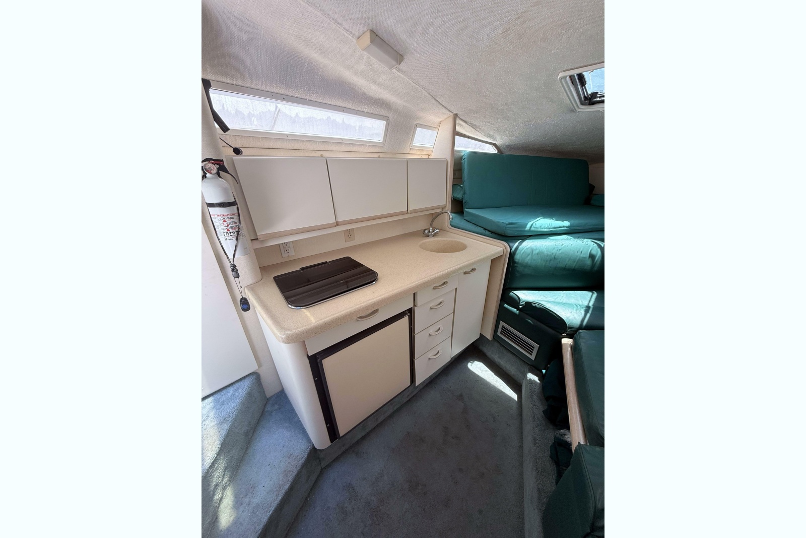 1995 Wellcraft 2700 Martinique
