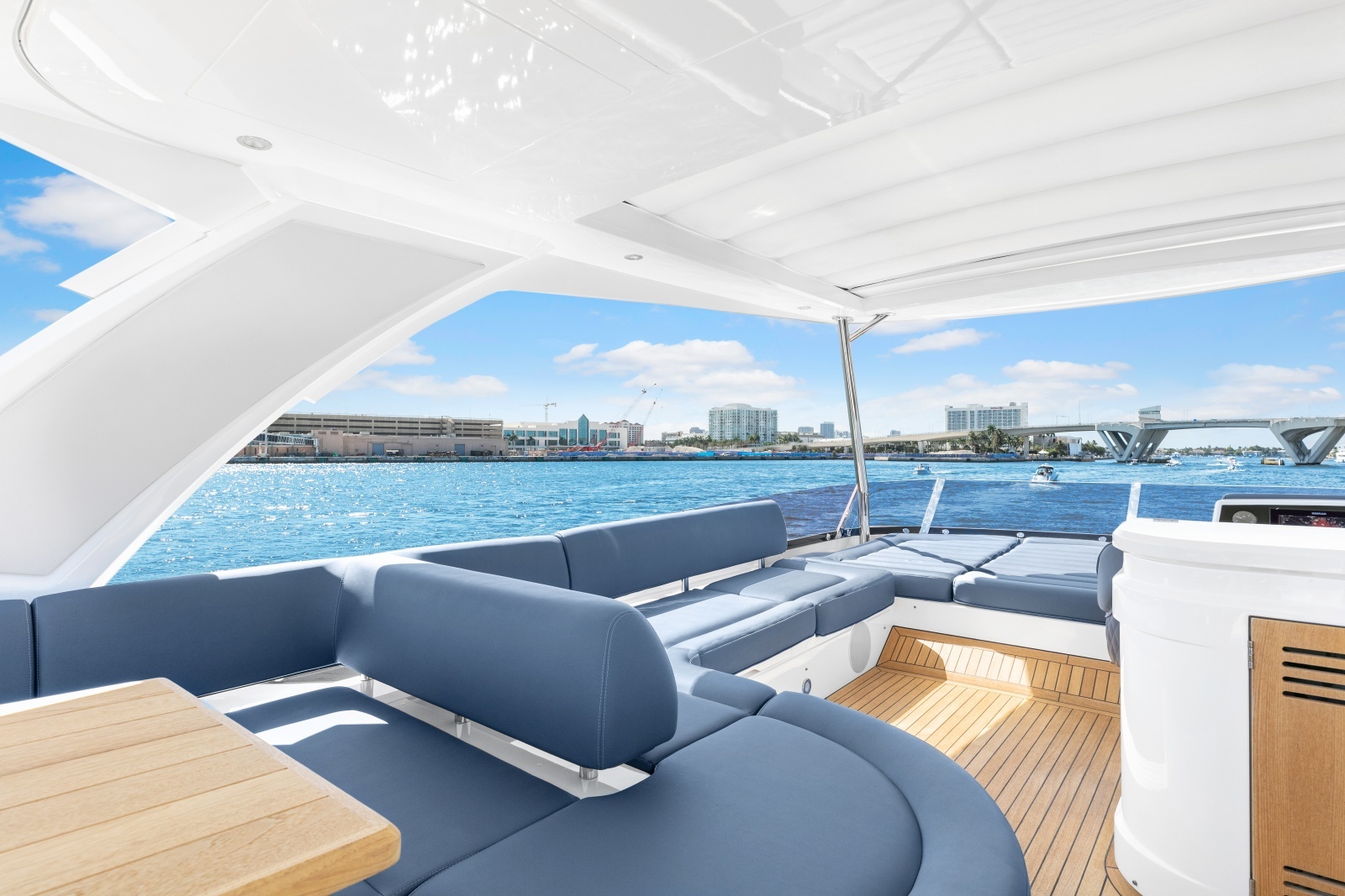 2020 Sunseeker 66 Manhattan