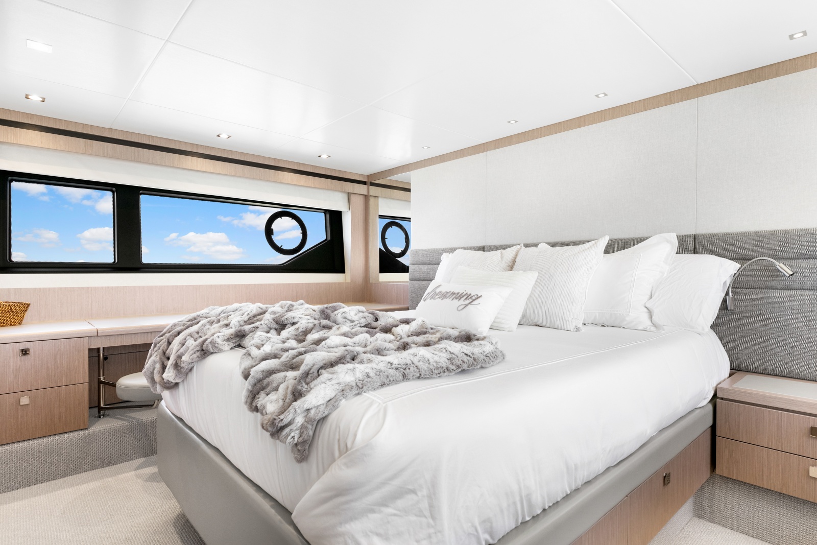 2020 Sunseeker 66 Manhattan