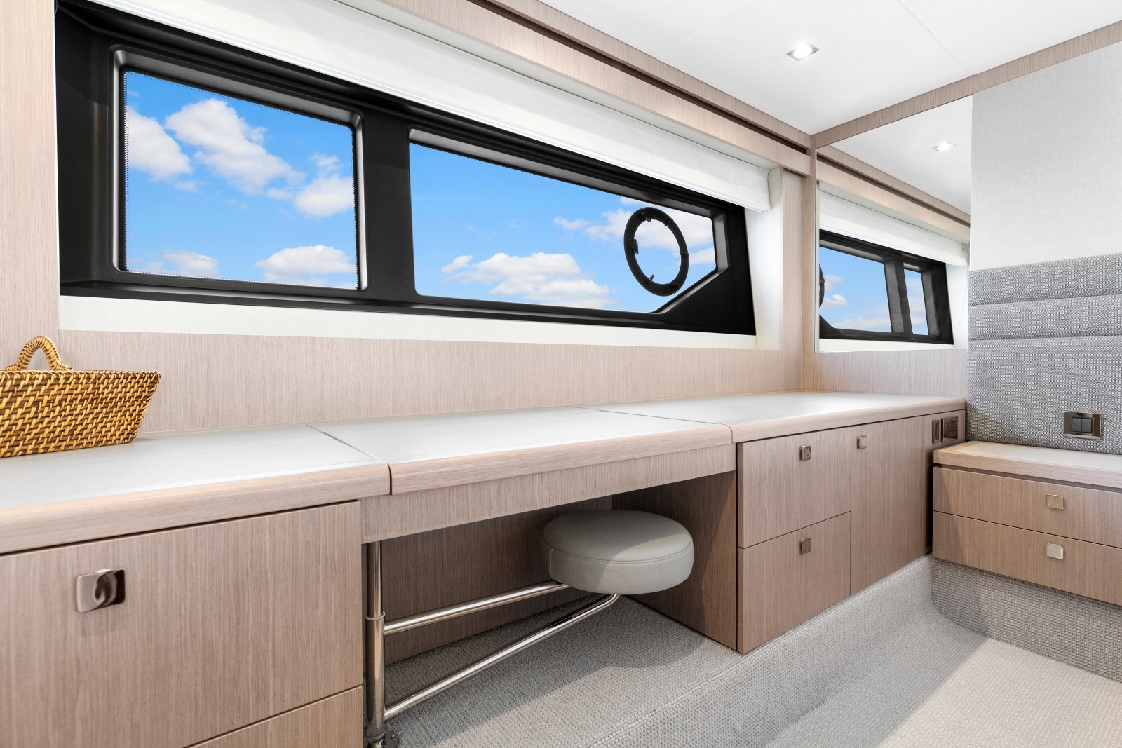 2020 Sunseeker 66 Manhattan