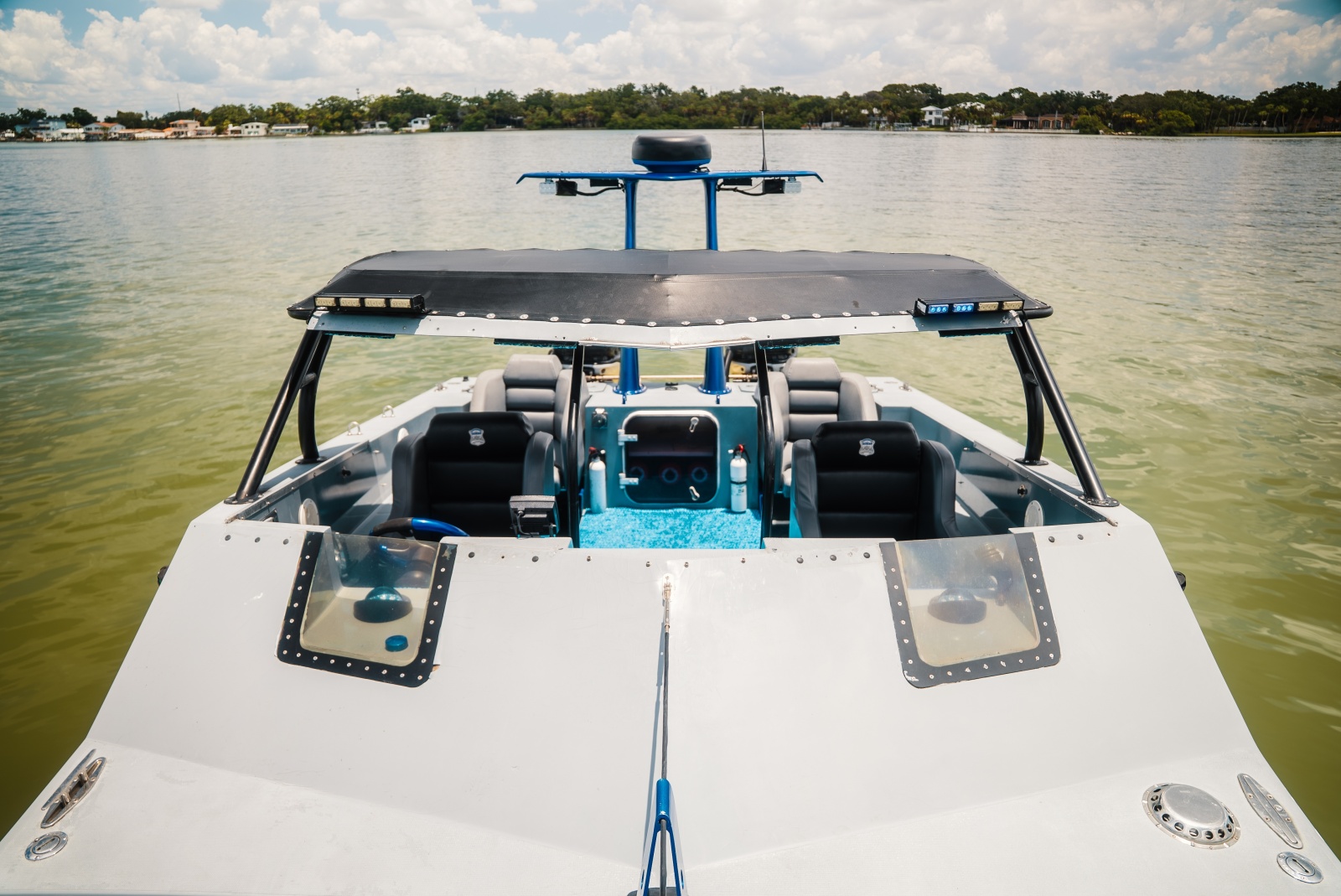 2002 Interceptor Nightcat 27